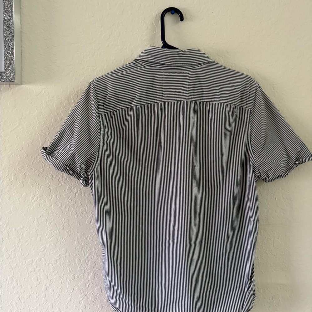 Hollister Men's Black and White Striped Shirt